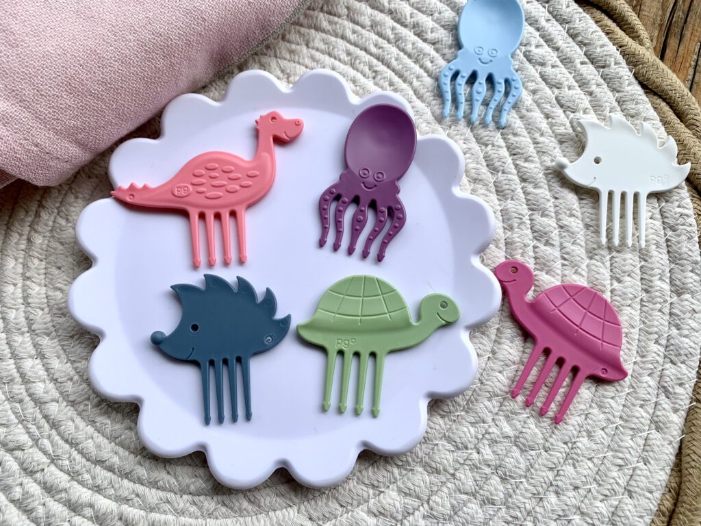 Die Seven Softies von Pieksi & Griffel: kindgerechte, nachhaltige Snackpiekser als Highlight jeder Lunchbox.