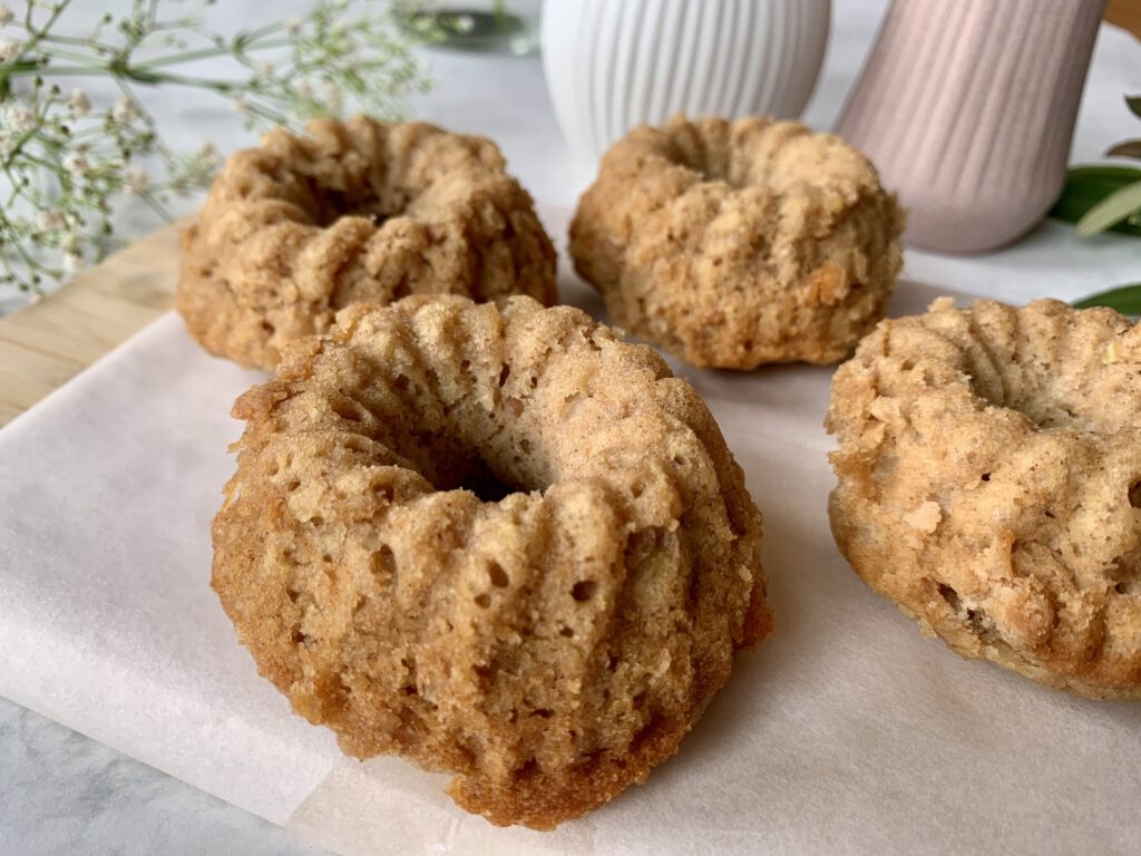 Gesunde Mini-Gugelhupfe ohne Zucker als Snack für Kinder und Kita